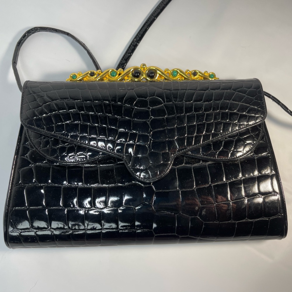 Finesse la model purse